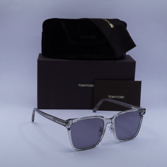 Tom Ford FT0891-K 20D Square Sunglasses - Transparent Grey\Smoke Polarized - Picture 4 of 9